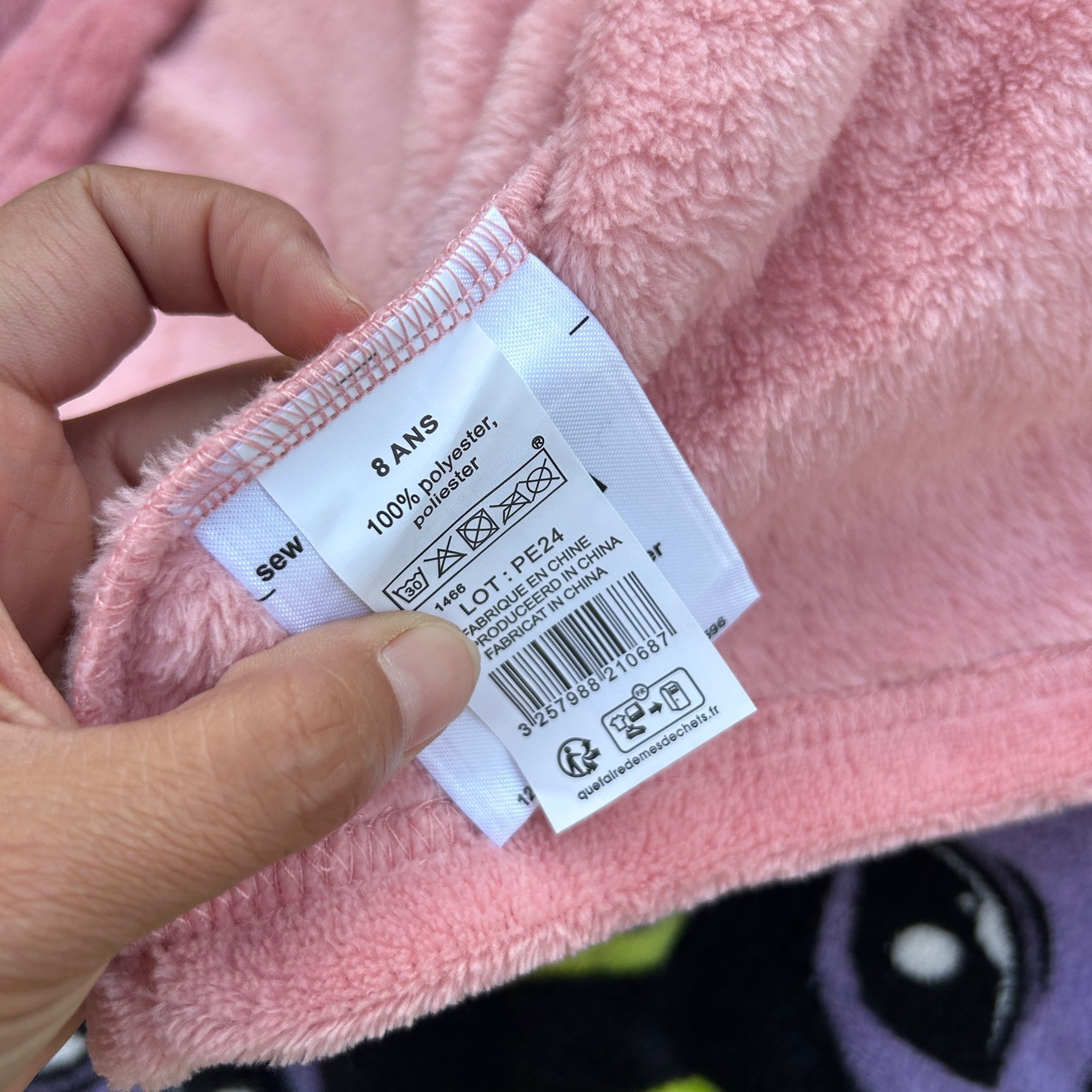 24 nuevos modelos de otoño e invierno exportados al sudeste asiático, Europa y América, bata de baño de lana de coral única, pijamas de dibujos animados para niños grandes, servicio a domicilio