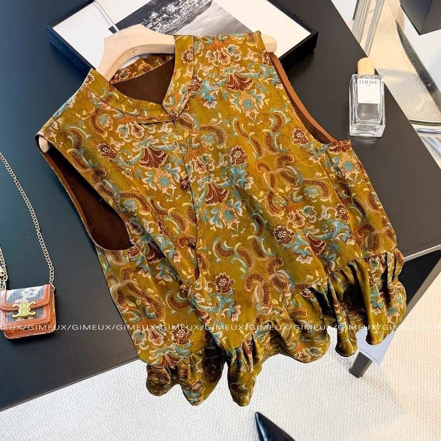 New Chinese-style shirt for 2026, summer collection, sleeveless design, covers the stomach, youthful and age-reducing