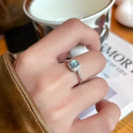 戒指;项链;手链