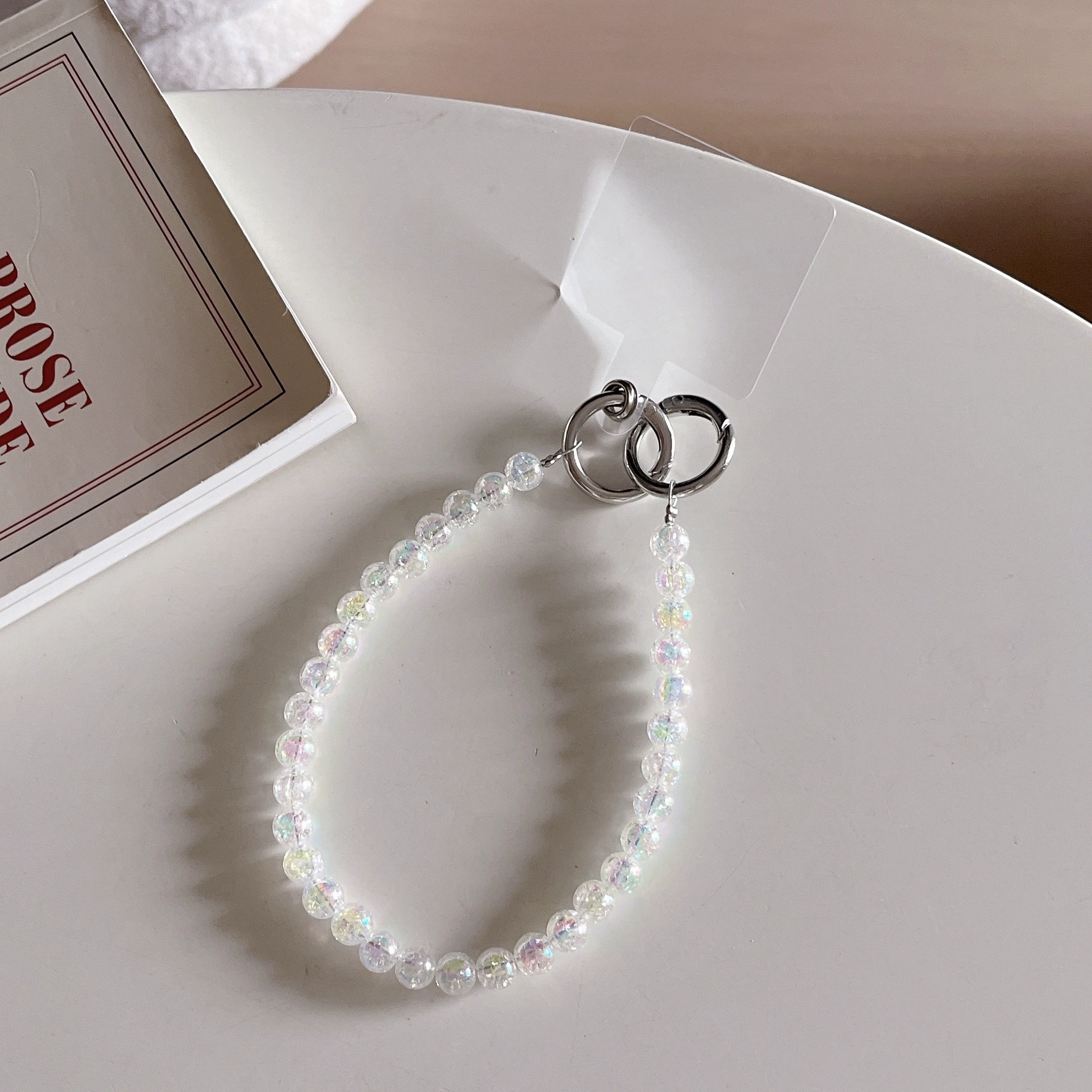 Phone case handmade, chain, handheld bag strap, simple and elegant design