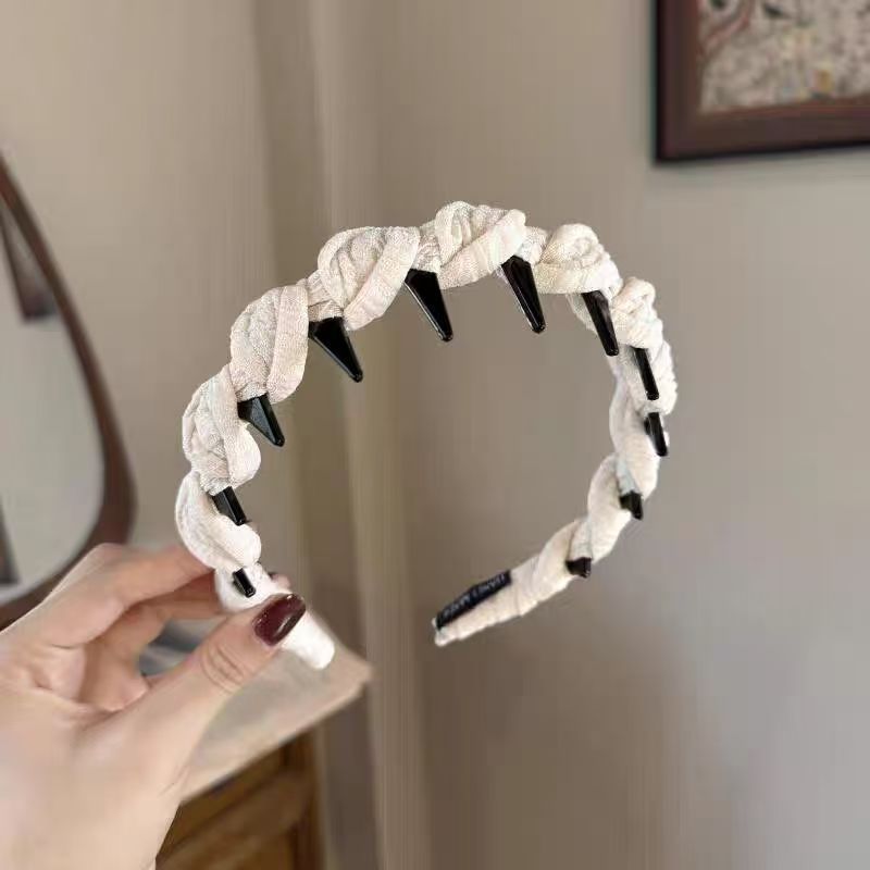 新しいレトロなラインストーンツイストヘッドバンド、ハイエンドでエレガントなヘッドバンド、ヘアピン、女性用インターネットセレブスタイルのつば広ヘアプレス洗顔フープ|undefined