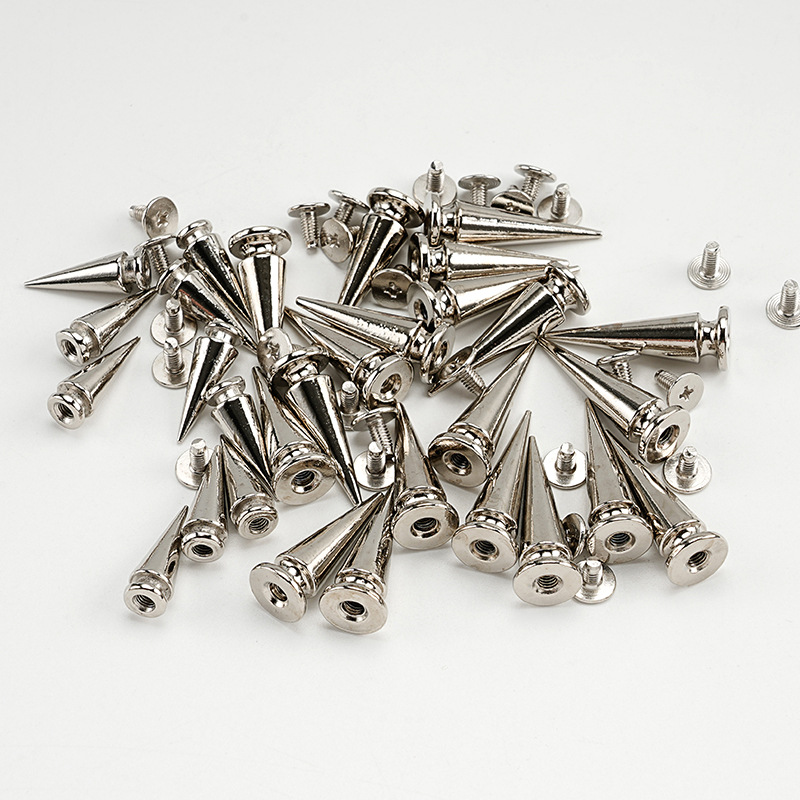 Accesorios de remaches de bala al por mayor de fábrica, clavos de sauce de punto dorado de bricolaje transfronterizos, clavos punk de aleación de estilo gótico