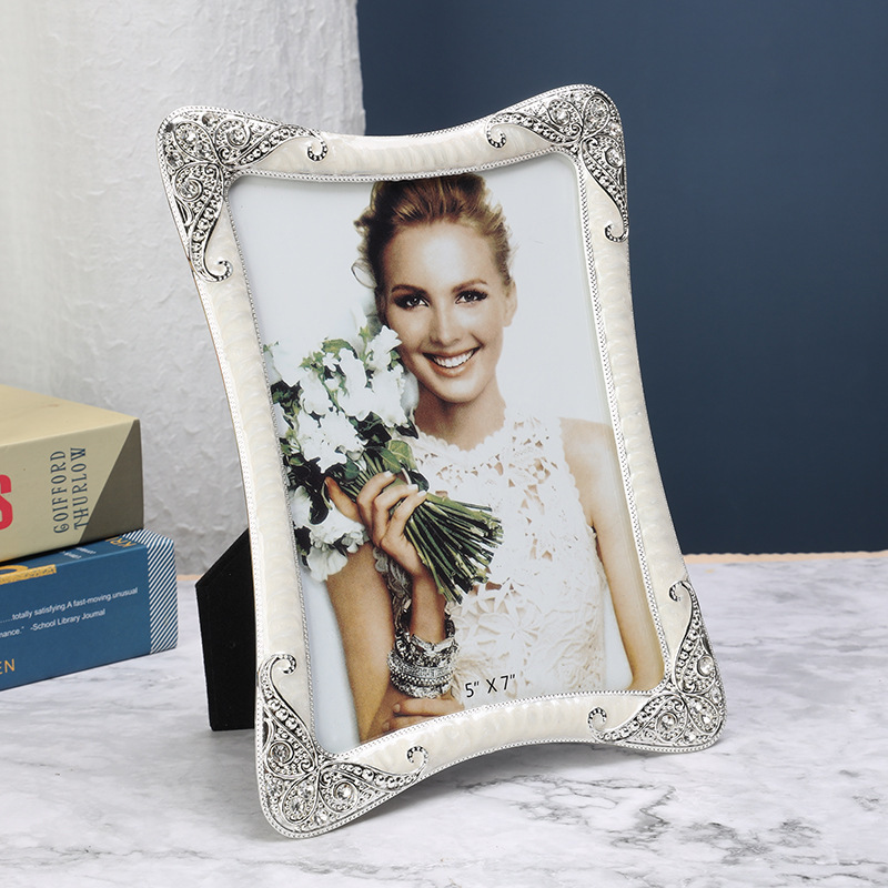 Fashion European-style metal photo frame decoration, family decoration decoration photo frame
