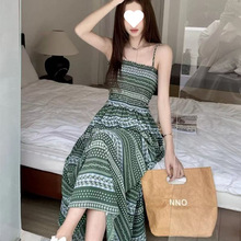 复古民族风印花吊带连衣裙女装2025夏季收腰中长裙设计感休闲裙子