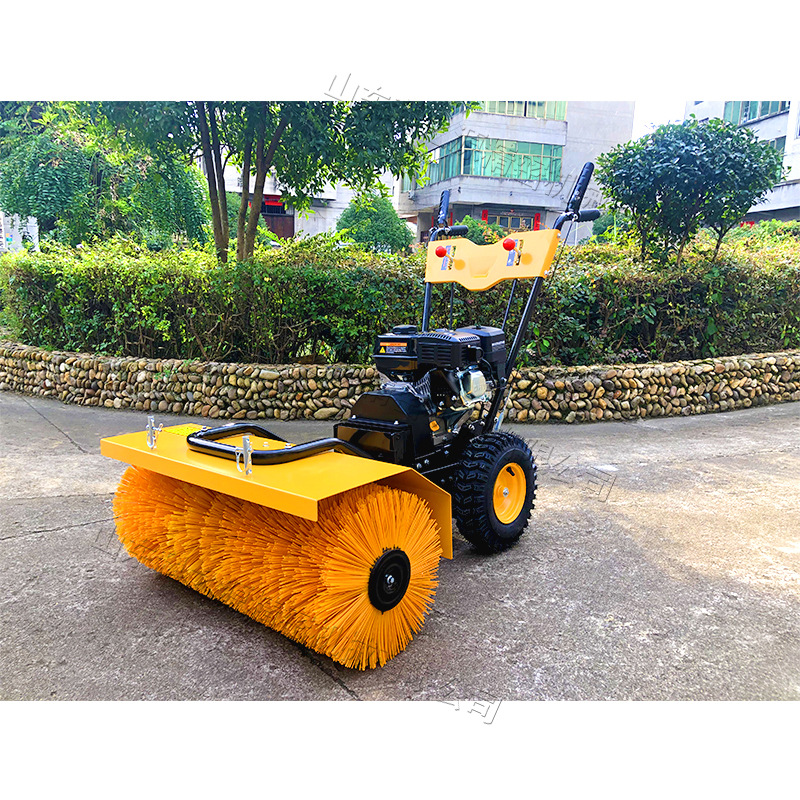 家用小型毛刷扫雪机 公园小区街道积雪抛雪机人工球场地坪清扫机