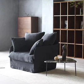 布艺沙发;实木床;书柜