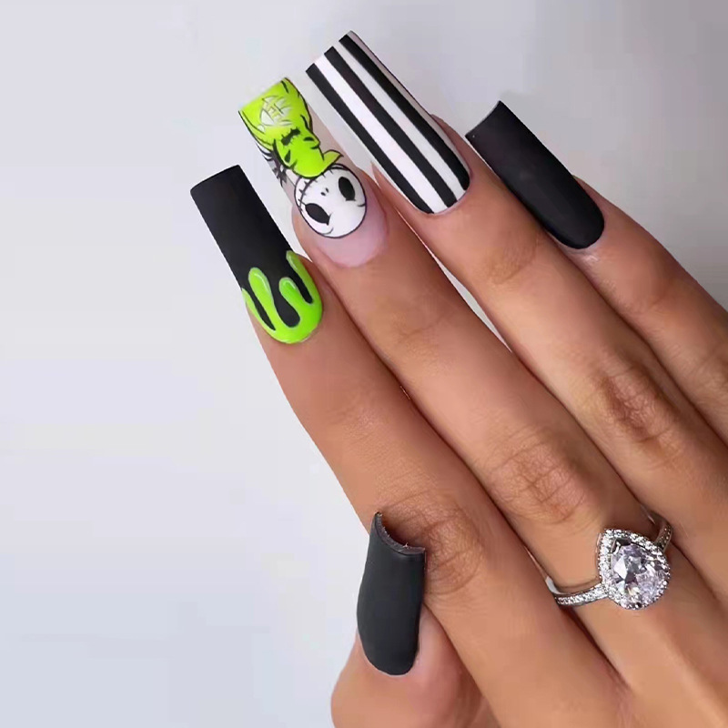 Wearable Nail Stickers Ballet Nails Fluorescent Green Black and White Lines Fake Nails Finished Removable Nails Halloween
