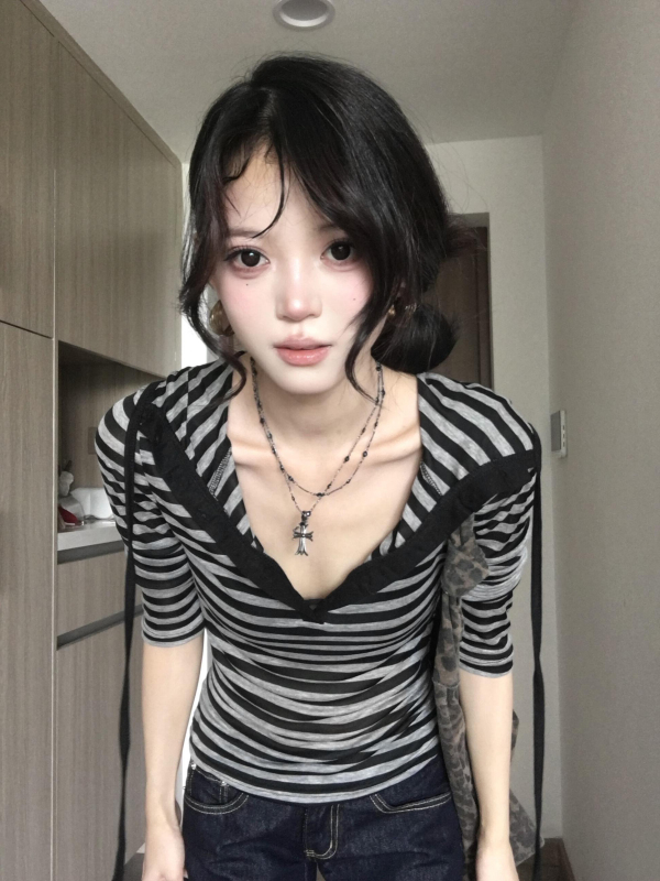 条纹连帽帽衫长袖t恤女韩系气质早秋季修身设计显瘦复古百搭上衣|undefined