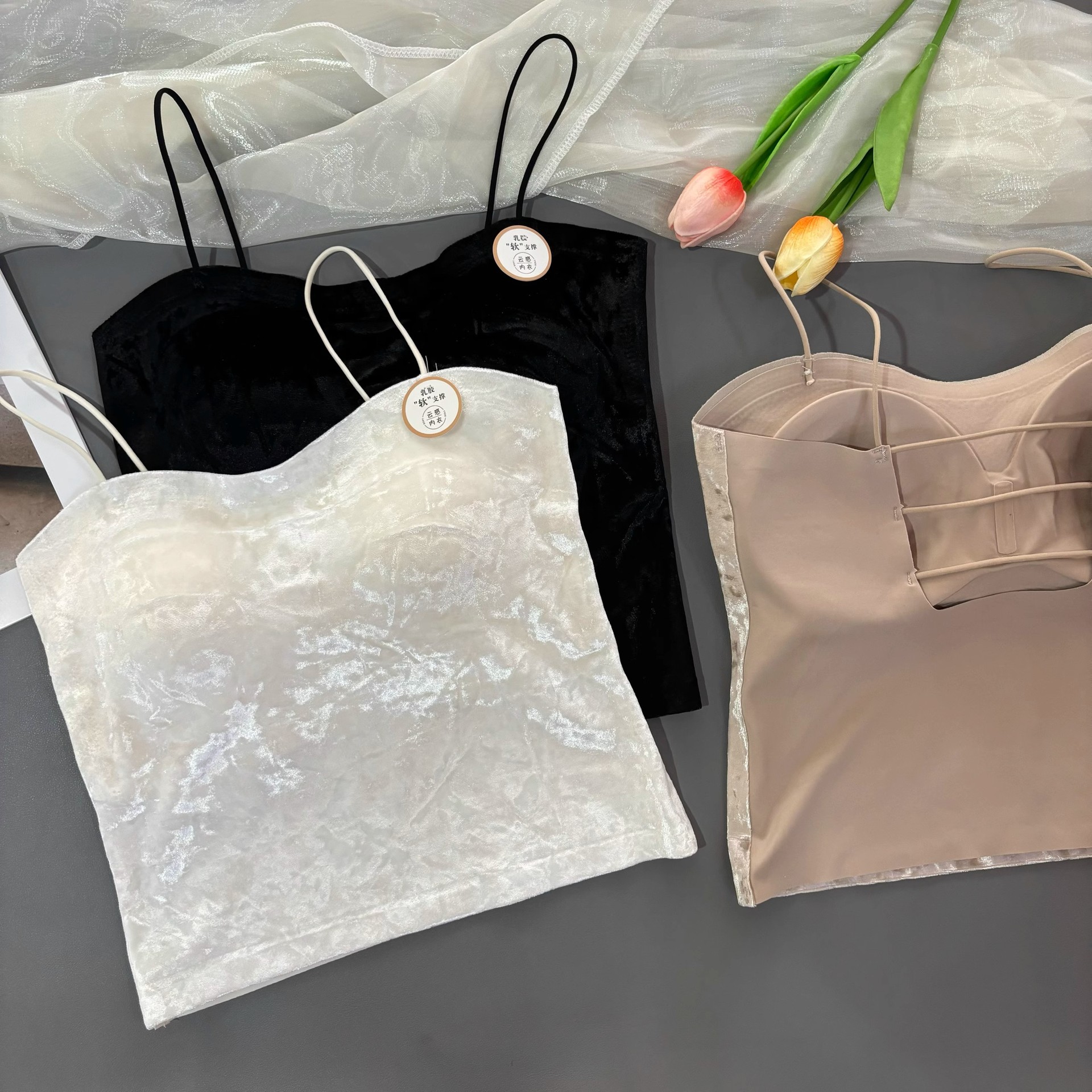 New gold velvet suspender with chest pad for women wearing markless base beautiful back vest inner vest with chest pad for women