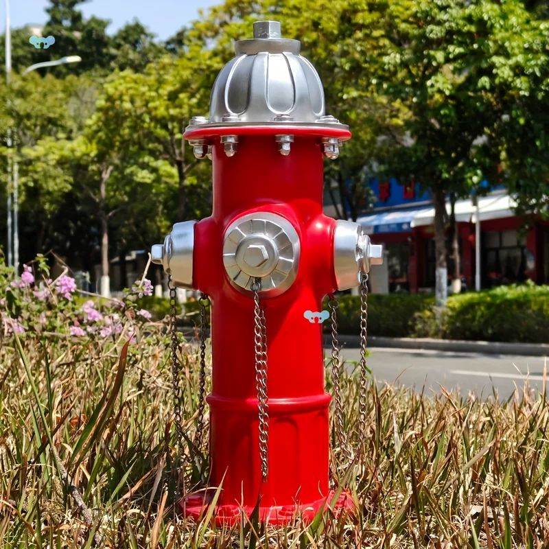 Dog Pee Mark Special Post. Red Fire Hydrant Statue. Train