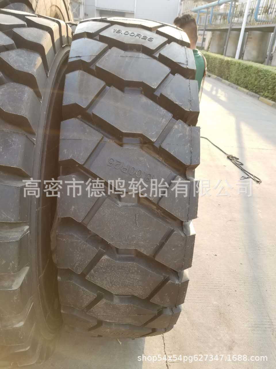 Neumático de ingeniería de grúa 1800R25 Neumático de puerto de suministro 18.00R25 delantero