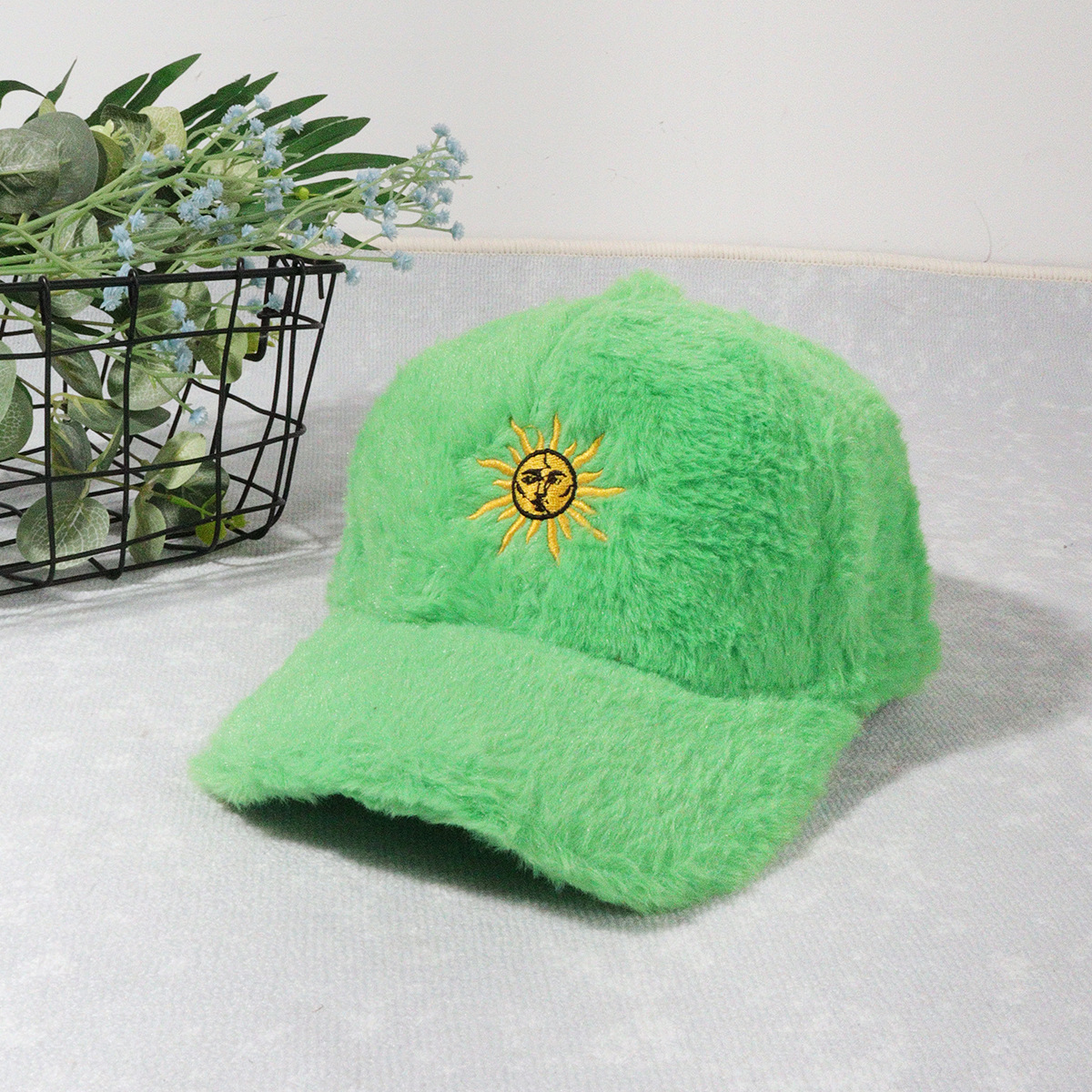 Unisex Plush baseball cap Sun embroidered duck hat Winter warm plush hat_voghion.com