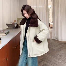 羊羔毛大翻领90绒内胆加厚外套女2025新款冬季休闲工装派克羽绒服
