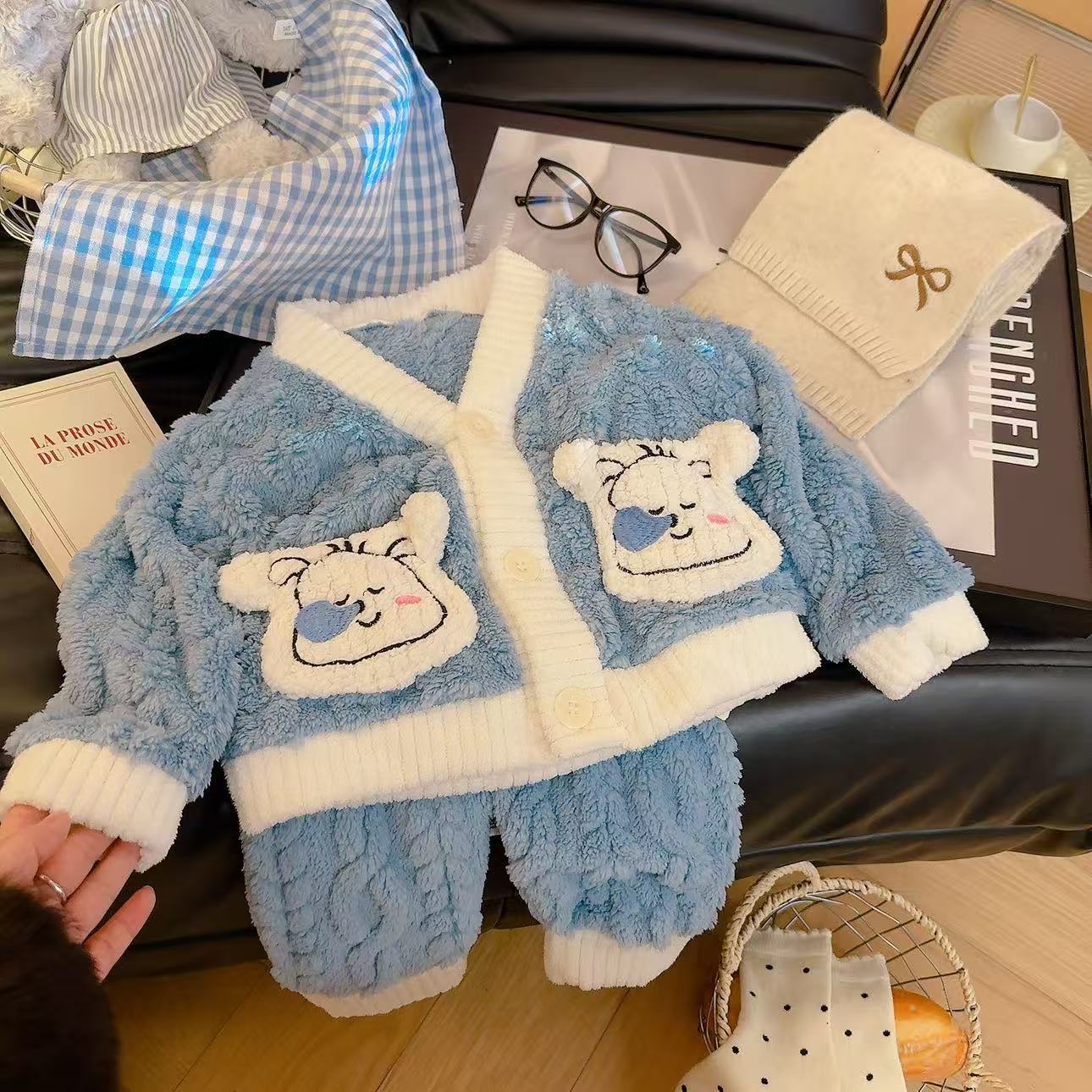 Embroidered flannel - blue snot