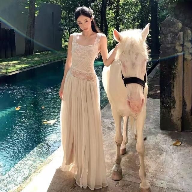 Stunning patchwork backless lace-up strap dress, pure and alluring, elegant and ethereal, slimming long dress for women in summer