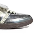 Liquid silver long tongue flip cap