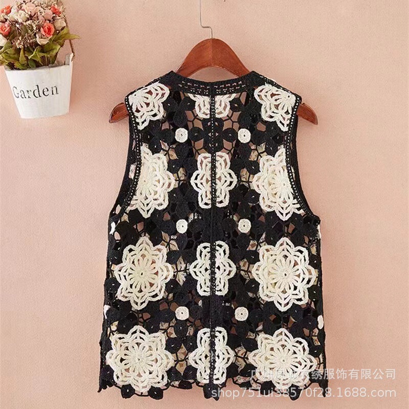 Layered Outer Hollow Sweater for Women Early Autumn New Retro Vest Lace Embroidered Short Age-Reducing Top