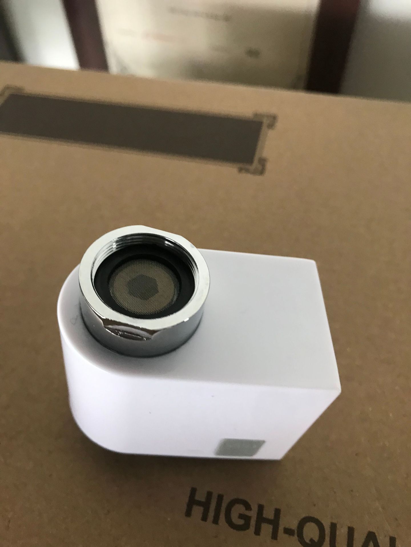 Cross-border foreign trade USB smart water-saving sensor Infrared sensing faucet connector delayed foaming device splash prevention full figure