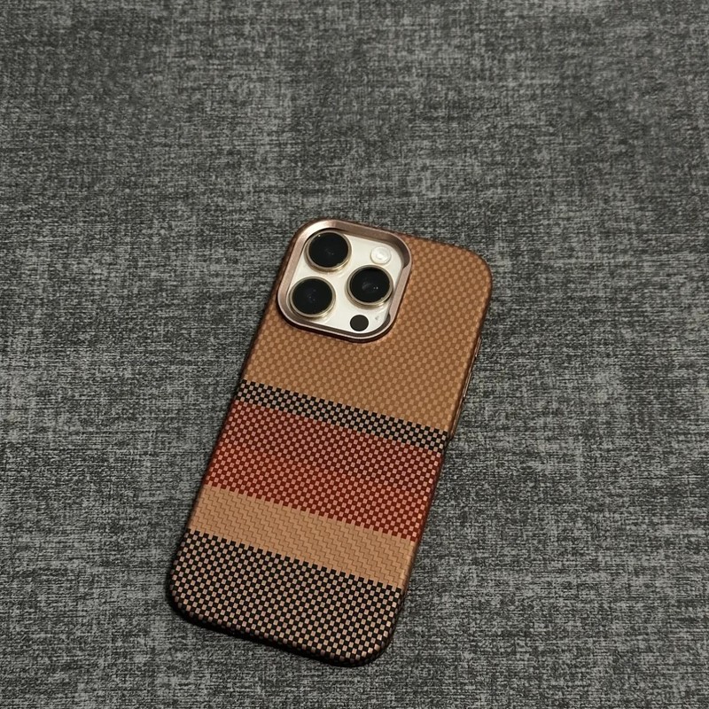 适用iPhone17promax凯夫拉碳纤维纹理磁吸手机壳苹果16防摔保护套|undefined