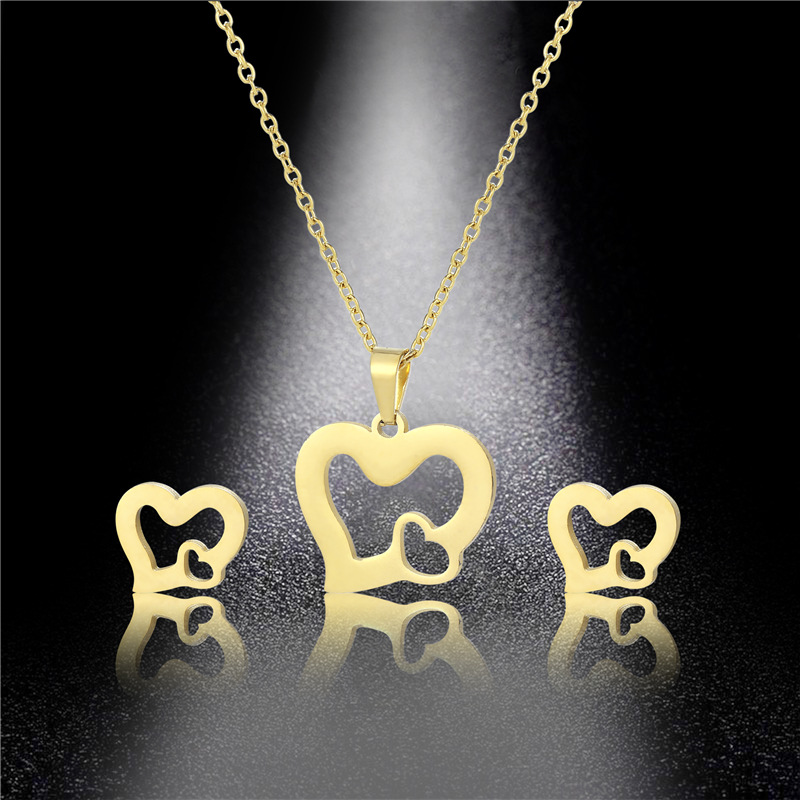 Colgante En Forma De Corazón De Moda, Collar De Acero De Titanio, Juego De Aretes Chapados En Oro display picture 3