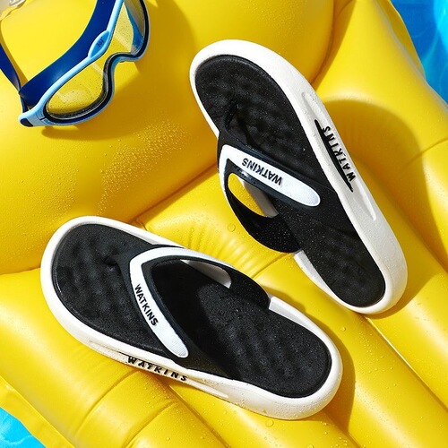 Men's Summer Outwear Durable Casual Slides Outdoor Beach Shoes Anti-Slip Fashion Trendy Foreign Herringbone Slippers
