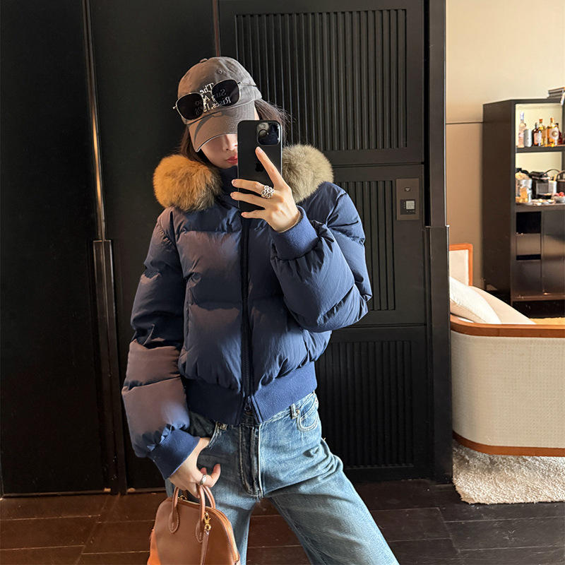 50Erli "Finnish Snow Realm" Oversized Fox Fur Hooded Slim-Fit Short Stylish 90% White Duck down Jacket 50Erli "Finnish Snow Realm" Oversized Fox Fur Hooded Slim-Fit Short Stylish 90% White Duck down Jacket