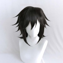 カルダモン滅の刃富岡義勇cosかつらは毛がふわふわして反り返っています。