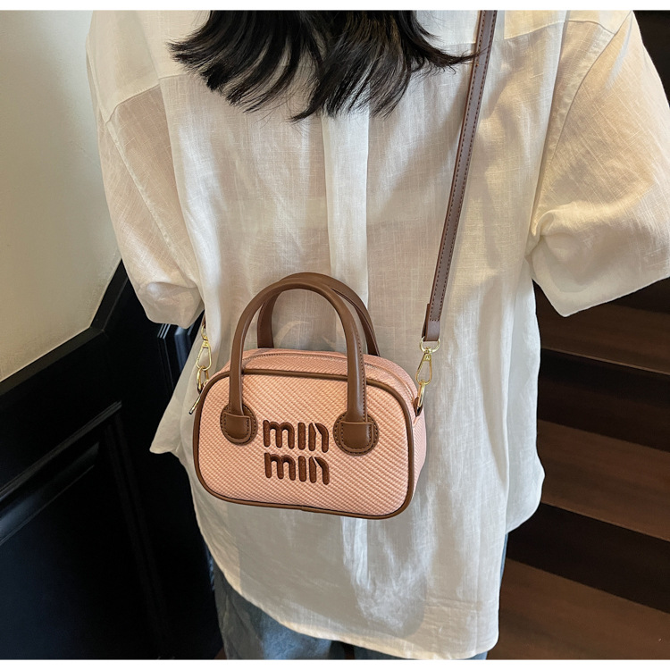 Women's bag 2025 Summer New style trendy and stylish small square bag, Boston retro hand-held pillow bag, single-shoulder crossbody bag undefined