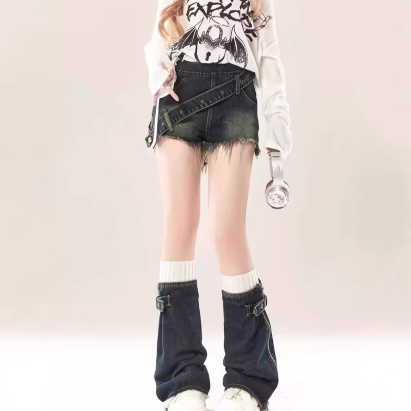 Y2K American-style side-zip detachable denim shorts for women, summer slim-fit hot pants with leg warmers, two-piece set