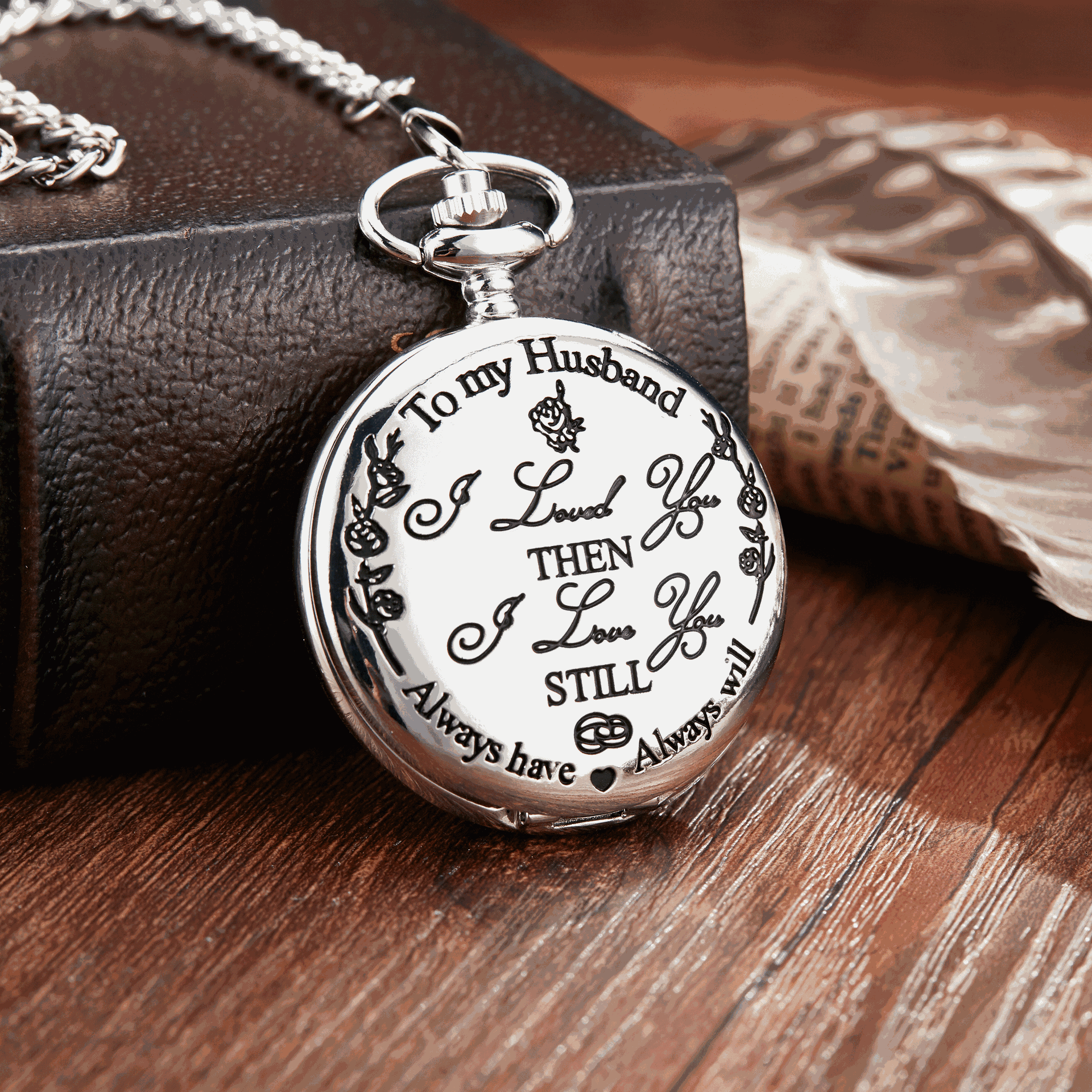 thumbnail image 1 of Reloj de bolsillo de marido tallado reloj de bolsillo de cuarzo vintage colgante reloj de bolsillo vintage, 1 of 5