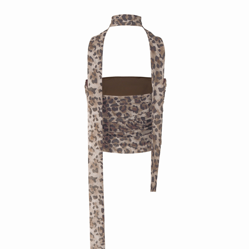 Title 22, Top bandeau com estampa de leopardo, gola spicy...