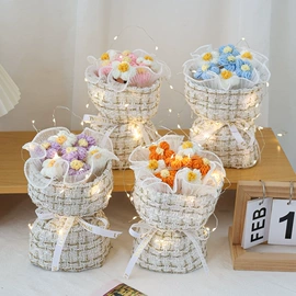 永生花;鲜花花艺制品;中国结