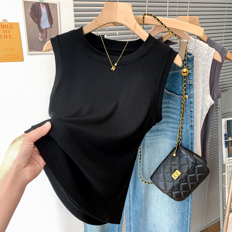 Summer Ribbed Sleeveless T-Shirt for Women, Black Knit Tank Top, Thin Style, Versatile for Layering or Wearing Alone, Slimming Layered Top
