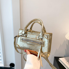 2023早秋季新款韓版時尚洋氣單肩手提包簡約休閒質感斜挎小方包女