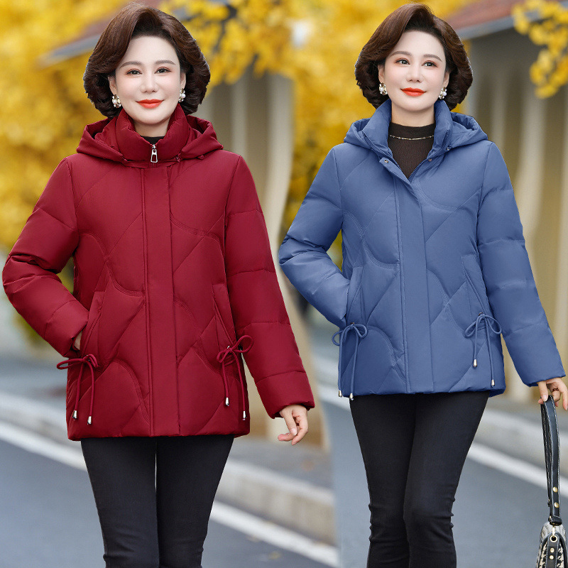 Counter Middle-Aged and Elderly Women's down Jacket 2025 New Style Petite Short Mom Fashion Warm Hooded Duck down Coat