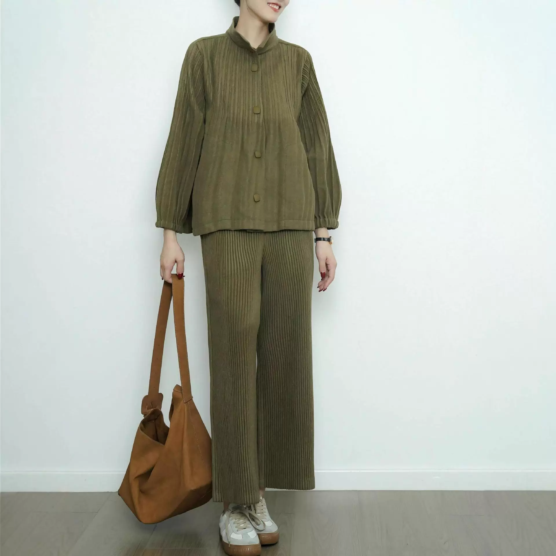 复古毛呢套装女2025冬装新款时尚韩版呢子褶皱外套压褶长裤两件套