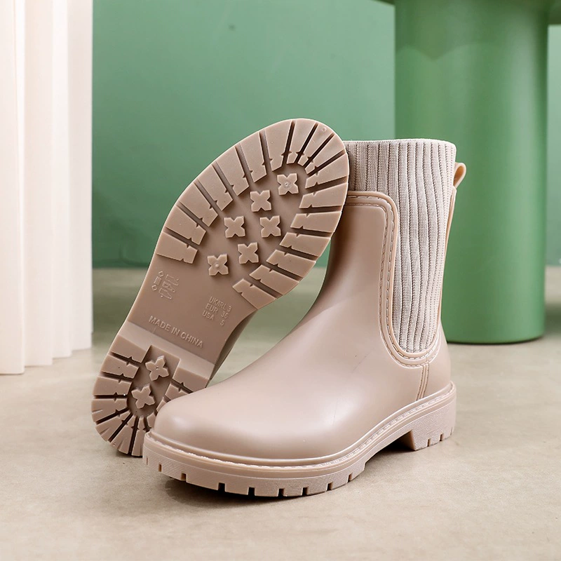 Трансграничные модные женские резиновые сапоги в корейском стиле, верхняя одежда в стиле Челси, универсальная обувь для воды, удобная кухонная нескользящая рабочая обувь для женщин