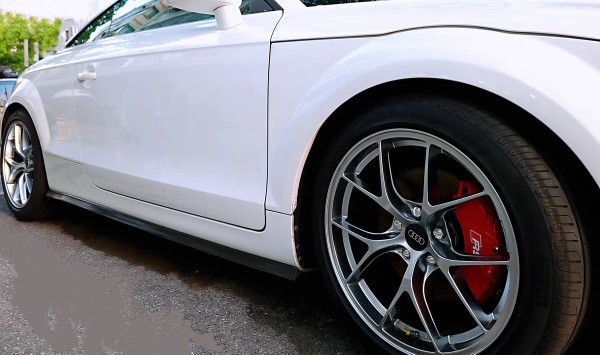 Suitable for Bmw, Audi, Honda, Toyota and Volkswagen Wheel Brake Modification, Customized Aluminum Alloy Caliper Cover, Abalone Shell