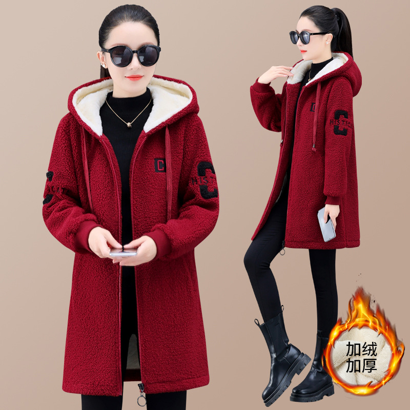 Mid length version Sweater Plush thickening Autumn and winter 2023 new pattern Western style Women's wear mom Hooded Cardigan coat