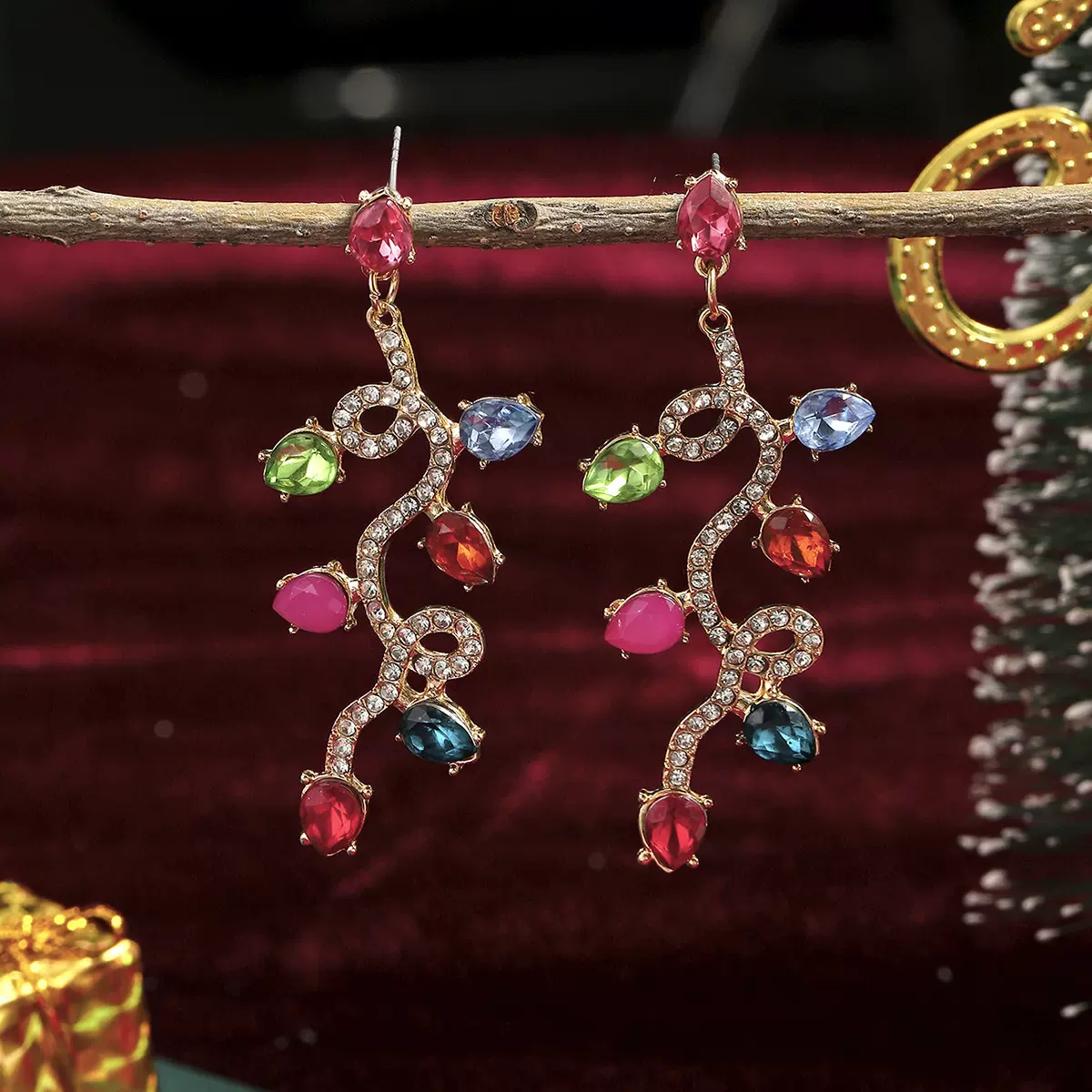 欧美跨境热卖圣诞热采耳饰 夸张长款喜庆镂空简约圣诞节耳环