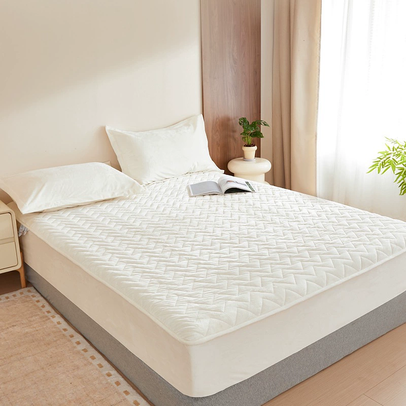 Quilted sheet, mattress, dustproof protective cover, bedspread