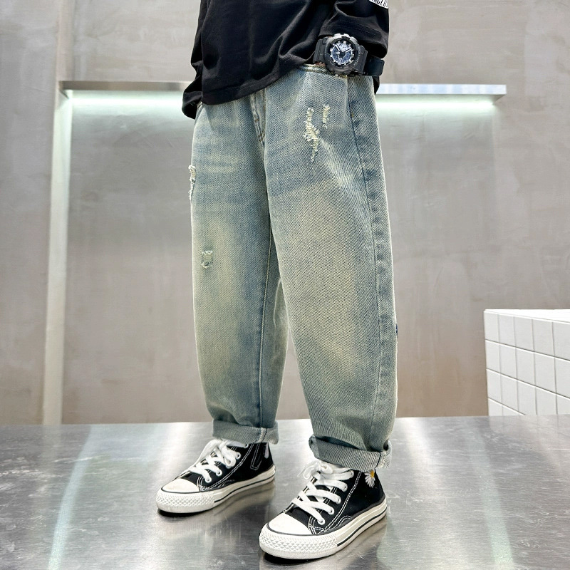 Herbstliche Jeans für Jungen, modisches Design mit Farbblock-Effekt, stylisch und locker geschnitten, für Kleinkinder (3-7 Jahre), Frühling und Herbst_voghion.com