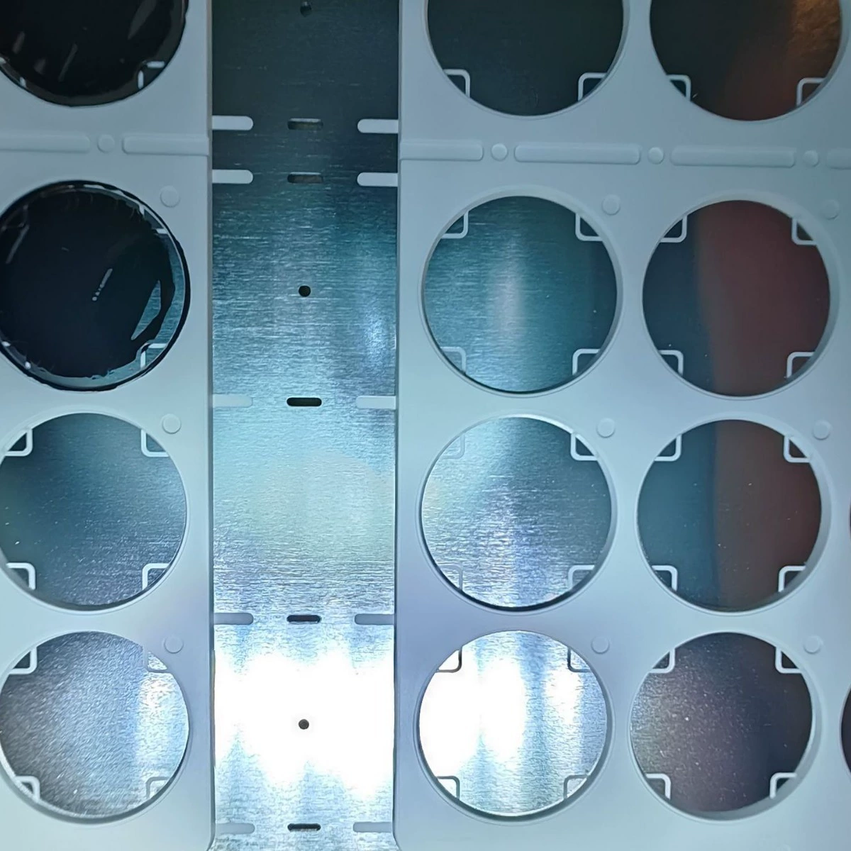 Производитель производит 1010 чашек из пластика EMC красная медная кронштейн emc1010 кружка светодиодный кронштейн