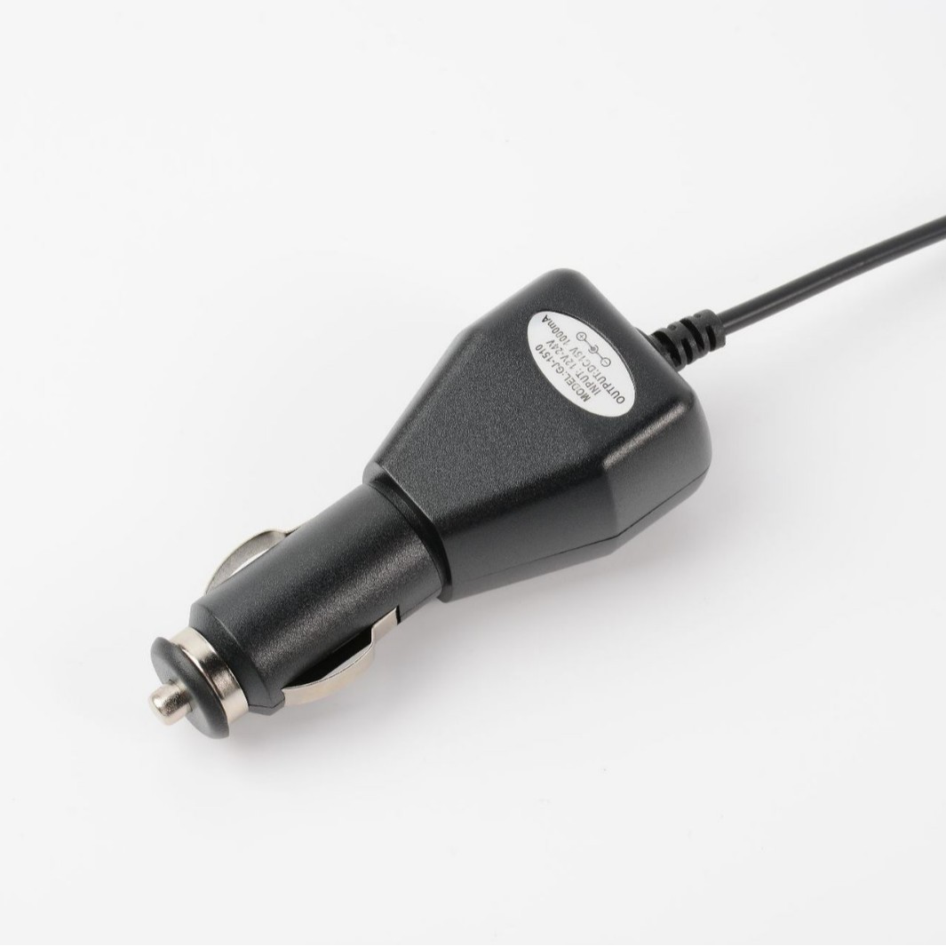 4.2v1a5v 8.4v 12v 12.6v1A 车充 ce，fcc，rohs过认证车载充电器