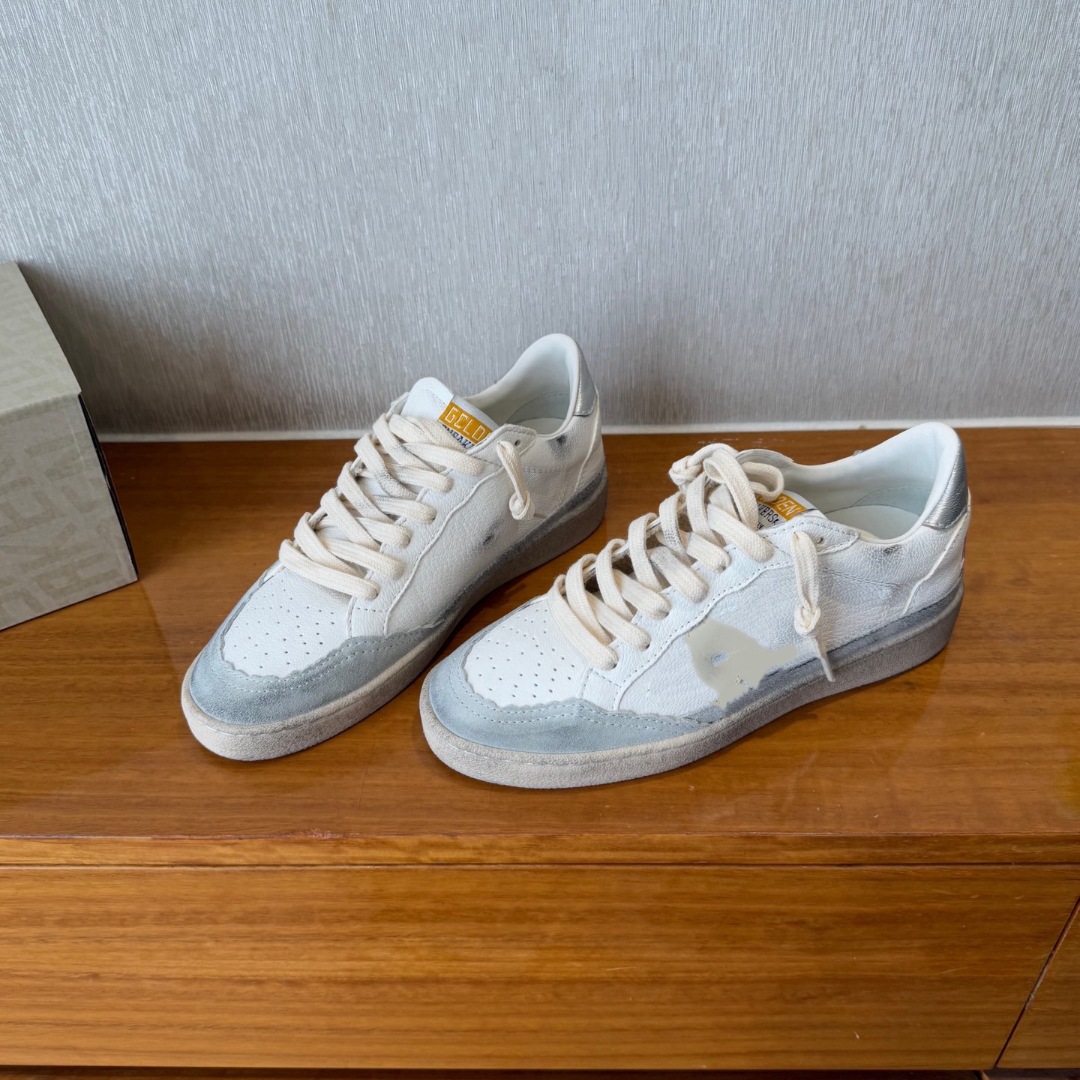 Silver tail apricot
