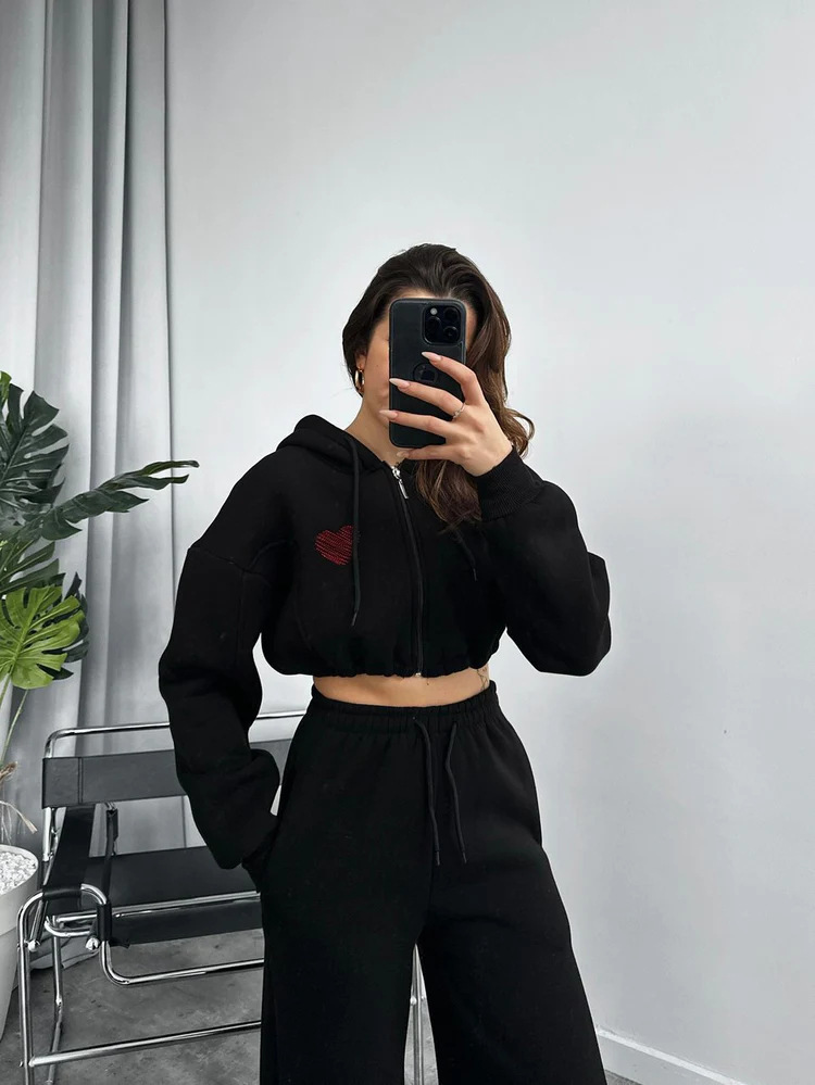 New Cross-Border European American Style Casual For Women With Heart Print Hoodie, Drawstring Shorts, Sweatshirt, And_ecoleips.com
