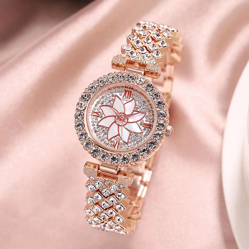 Comercio exterior caliente moda estrellado pulsera reloj rhinestone flor reloj pulsera de mujer reloj de mujer al por mayor