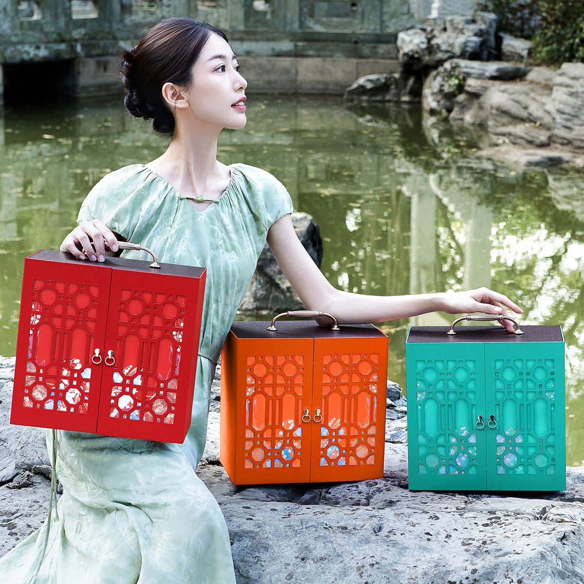 【共婵娟 蘭】高档酒店镂空双开门三层抽屉中秋礼盒8粒装月饼礼盒