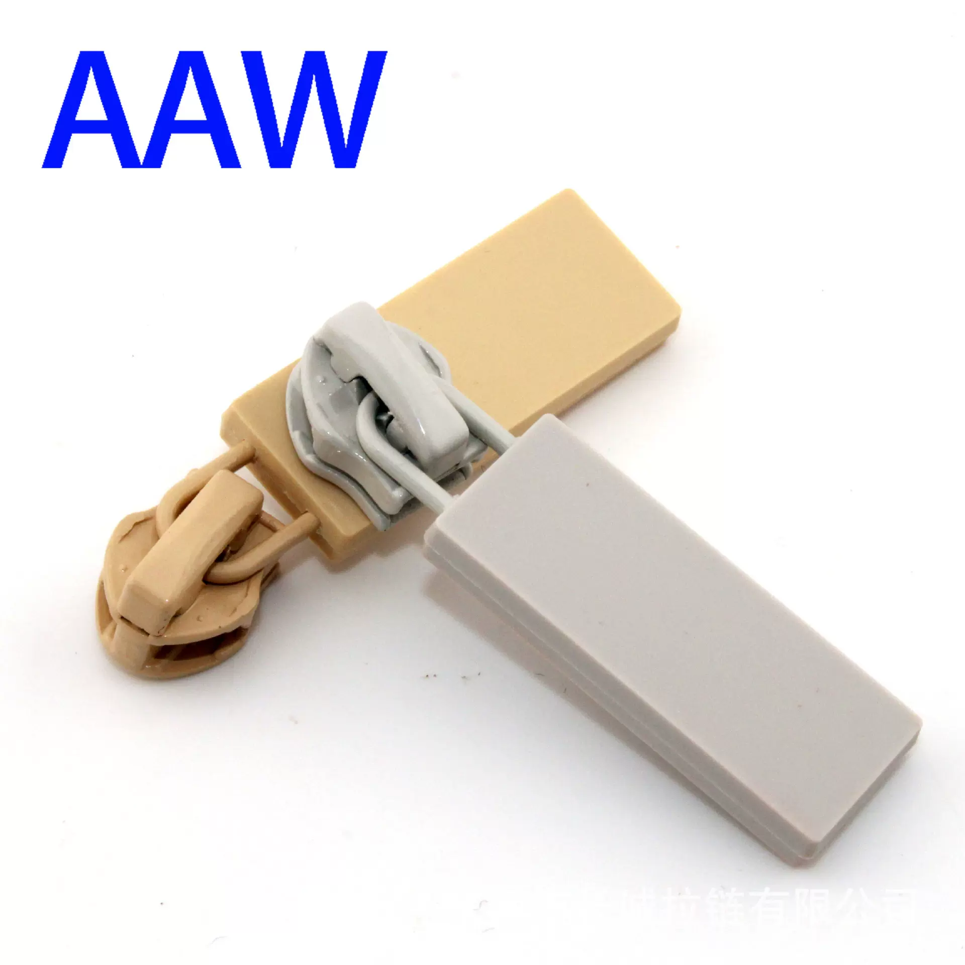 软胶LOGO单双面拉片欧标软橡塑胶拉链头PVC软胶拉片拉牌工厂直营