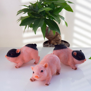 Boys and Girls Home Living Room Decoration to Attract Wealth and Cute Mini Resin Artificial Small Animal Pig Ornaments